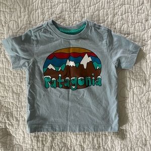 Baby Patagonia logo t-shirt